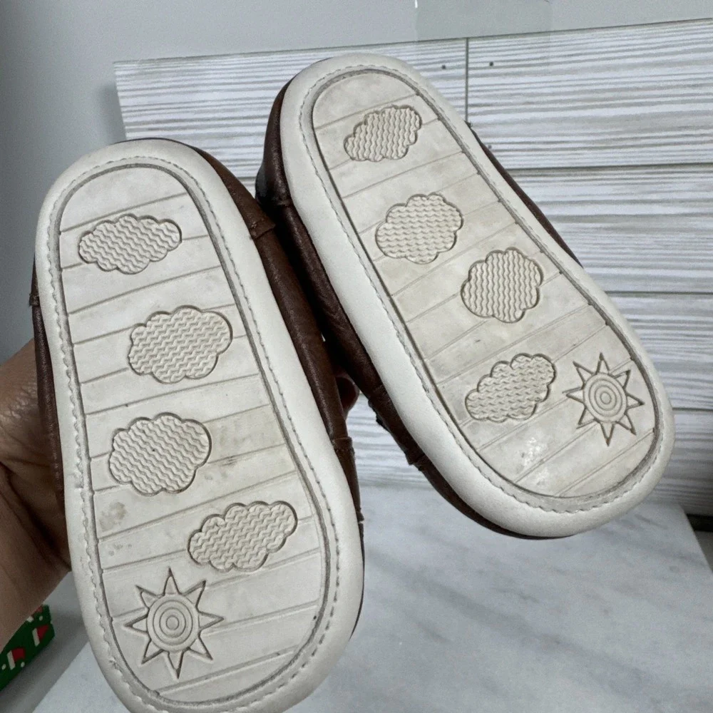 Carter's Baby Boy Brown Shoes/Sneakers New With Tags - Size 12-18 Months -